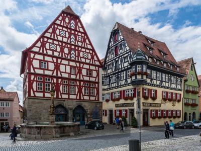 Jagstheimer House (Marien Pharmacy)