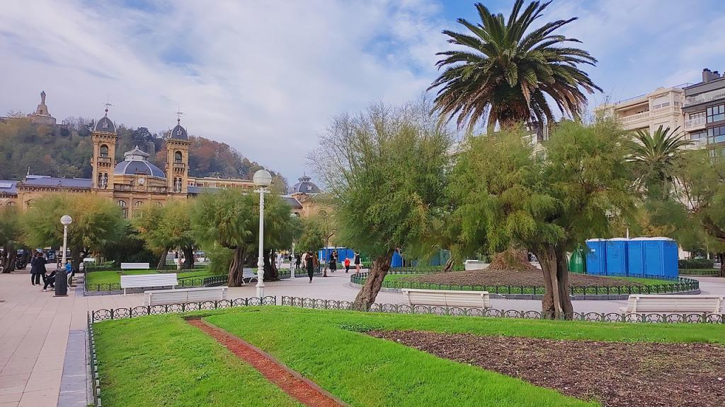 Parque Alderdi Eder Alderdi Eder Park San Sebastian