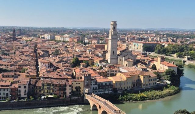 The City of Love and Aperol Spritz, Venice / Verona