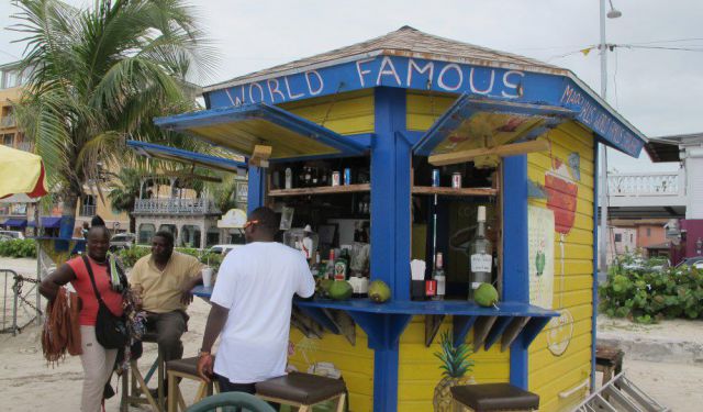 2 Self-Guided Walking Tours in Nassau, Bahamas + Maps