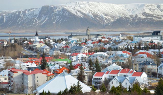 2 Self-Guided Walking Tours in Reykjavik, Iceland + Maps