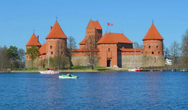 Klaipeda, Lithuania Sightseeing Guide + Self-Guided Walk