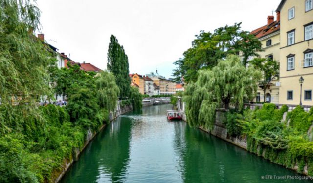 2 Self-Guided Walking Tours in Ljubljana, Slovenia + Maps