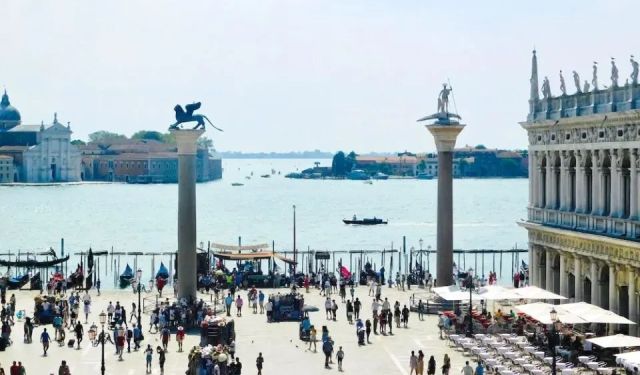 Enchanting Venice: Top Things to Do, See & Eat with Teens