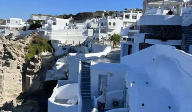 Irresistible Santorini - A Trip from South Africa