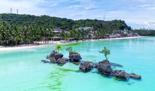 Hidden Gems of Northern Boracay’s Shores