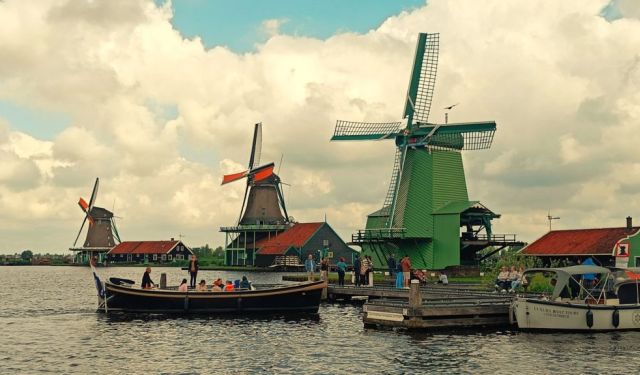 Our Visit to Zaanse Schans: A Perfect End to Our Trip