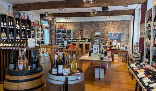 An Oenophile’s Guide to Wine Shops in Amsterdam