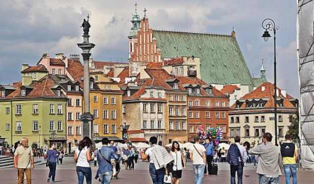 self guided walking tour warsaw