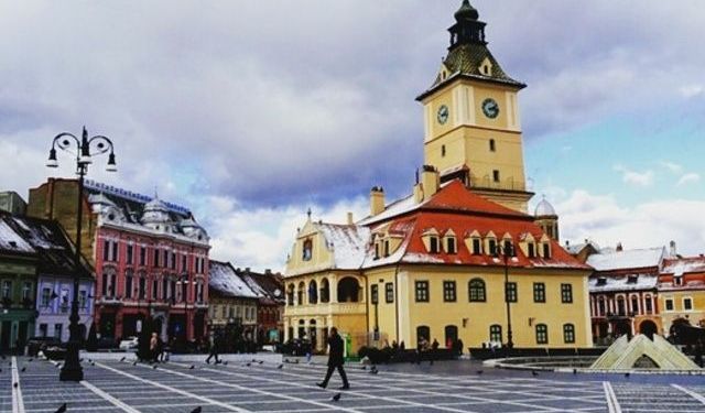 Romania: 7 Terrific Reasons for Visiting Brasov / Brasov