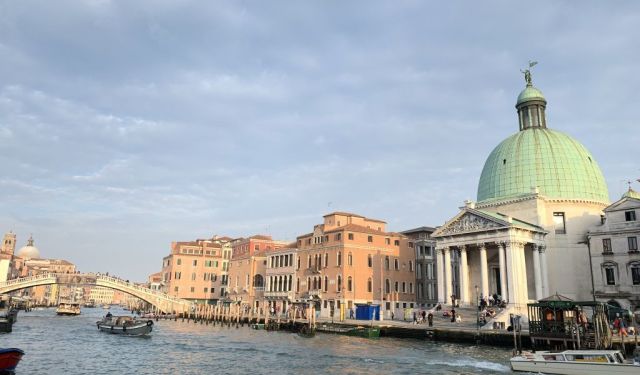 Venice Italy: A Solo Traveler's One Day Guide / Venice
