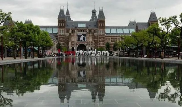 8 Amazing Things to Do in Amsterdam in the Rain