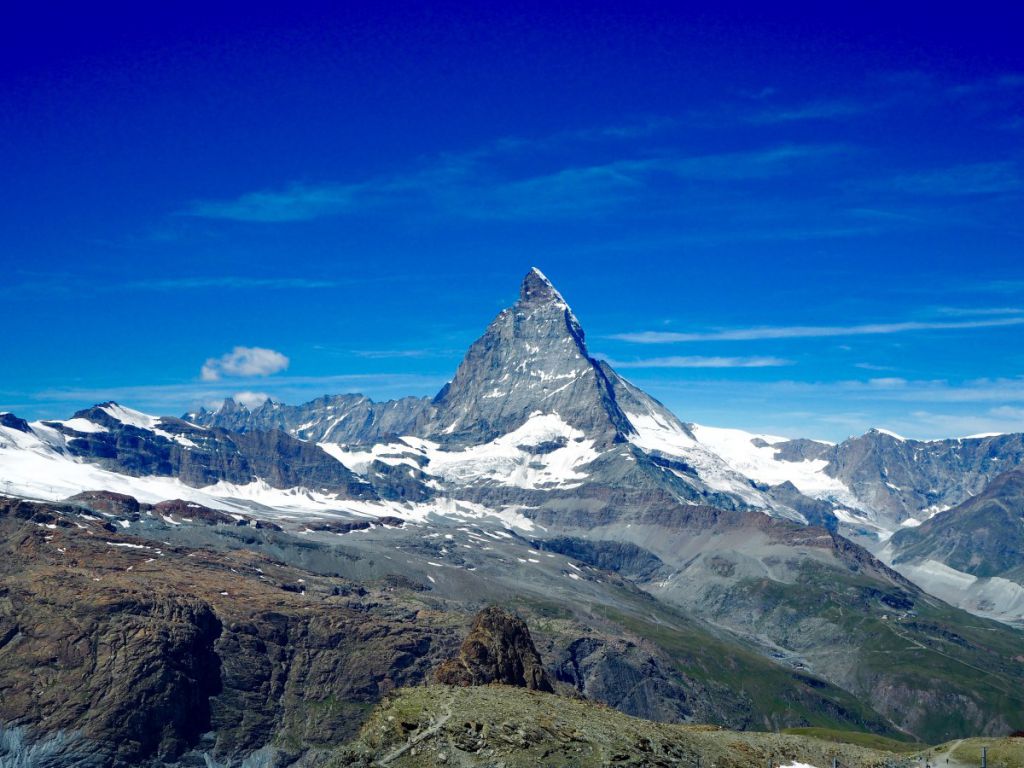 meeting-the-matterhorn-in-zermatt-zermatt-switzerland-b