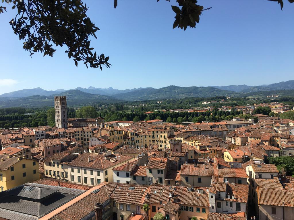 24 Hours in Lucca, Lucca, Italy (B)
