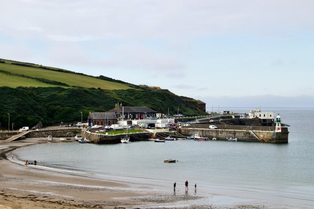 thompson travel port erin