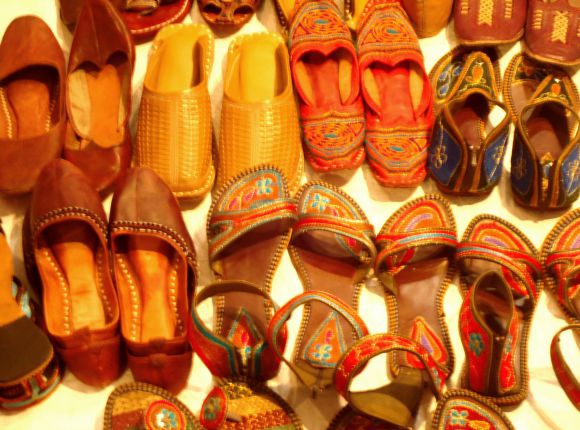 7 Best Gift Shops In Mumbai For Unique & Memorable Presents