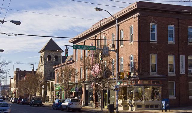 Hampden Antiques Hunting Walk (Self Guided), Baltimore, Maryland