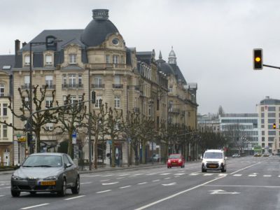 Gepäckraumnetz > Shopping World Luxemburg