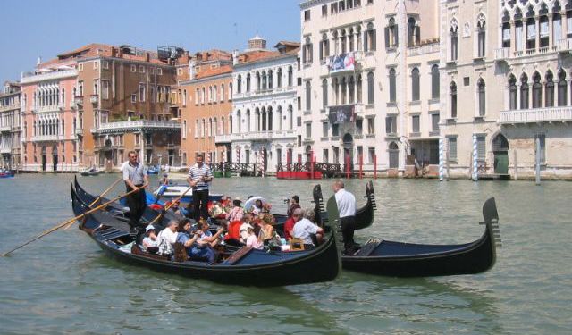 Grand Canal Walking Tour
