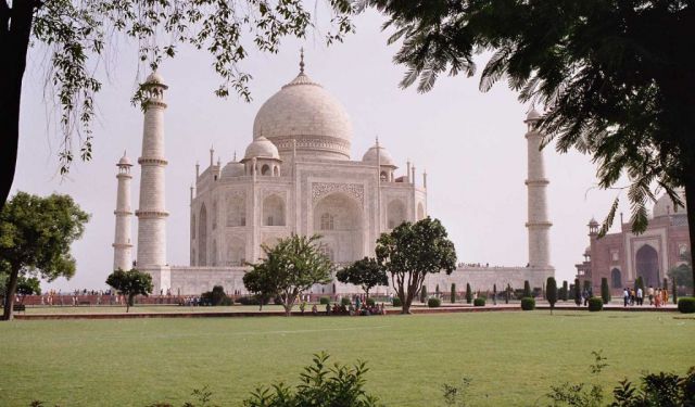 Agra Taj Mahal Walking Tour (Self Guided), Agra, India