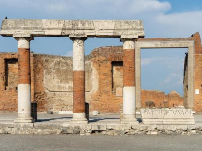 Building of Eumachia