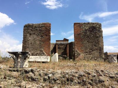 Temple of Fortuna Augusto