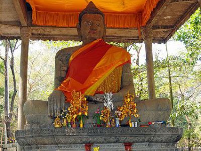 Wat Preah Ngok (Temple of the Lead Buddha)