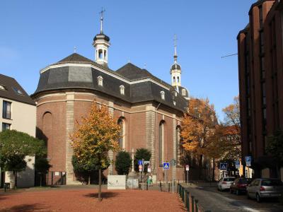 Pfarramt St. Maximilian (Saint Maximilian Church)
