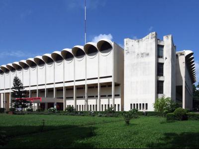 What is the Name of the Bangladesh National Museum?  