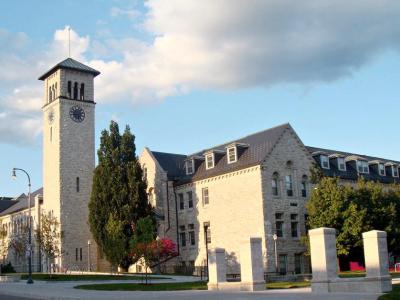 Grant Hall, Kingston