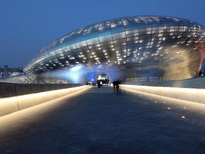 Dongdaemun Design Plaza (DDP), Seoul