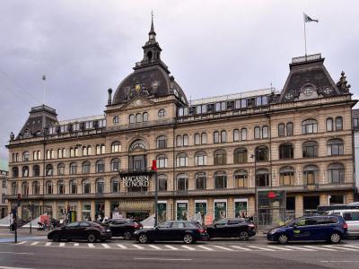 Magasin du Nord (The Attic Room)