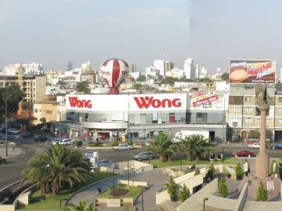 Wong Supermarket, Lima