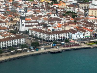Infante Dom Henrique Avenue