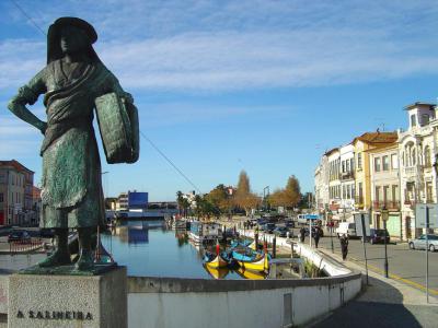 Delgado Square and Bridge Statues