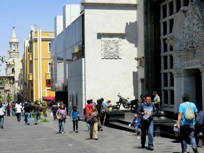 Calle Mercaderes (Mercaderes Street)
