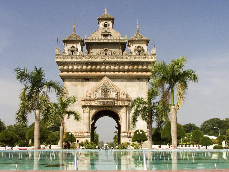 vientiane free walking tour