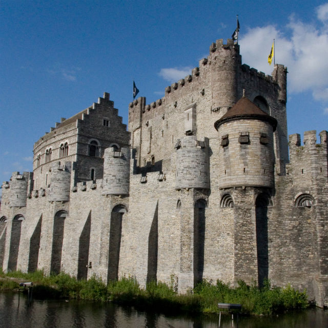 2 Self-Guided Walking Tours in Ghent, Belgium + Maps