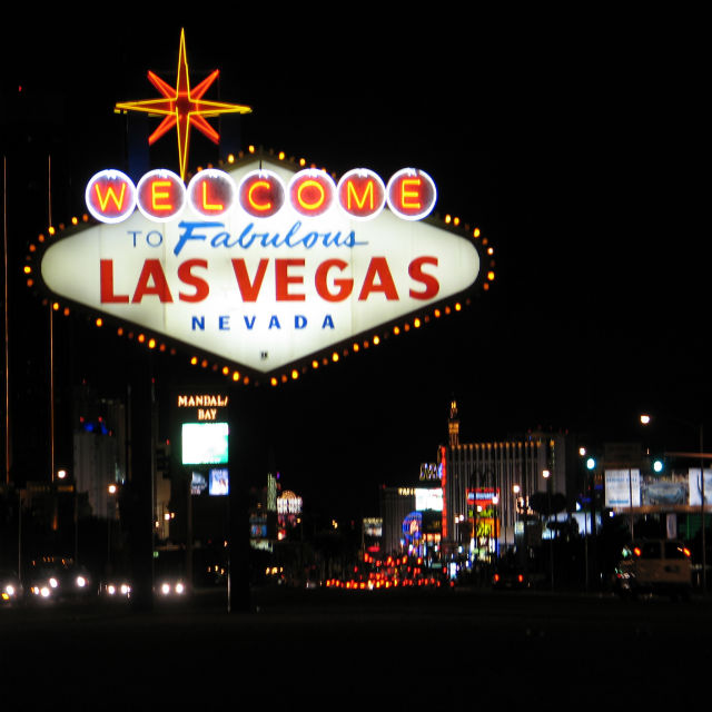 6 Self-Guided Walking Tours in Las Vegas, Nevada + Maps