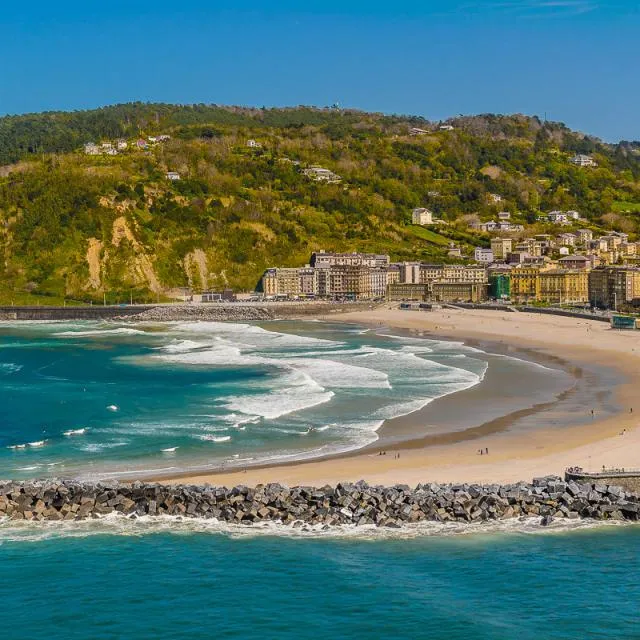 Custom Walk in San Sebastian, Spain