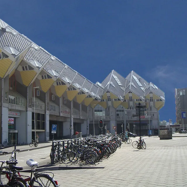 Custom Walk in Rotterdam, Netherlands