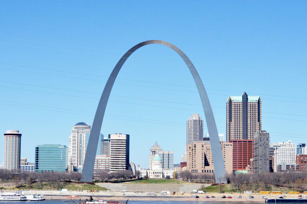 Gateway Arch in Downtown St. Louis - Tours and Activities