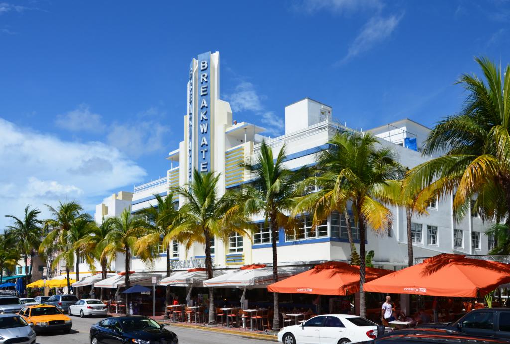 Breakwater Hotel, Miami