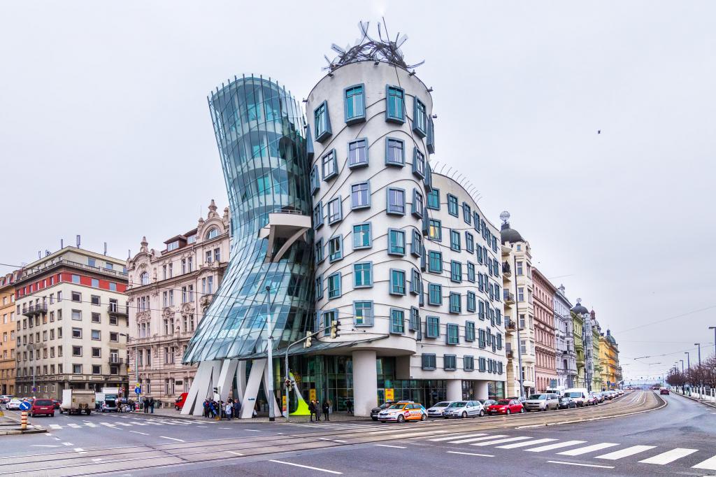 Dancing House, Prague