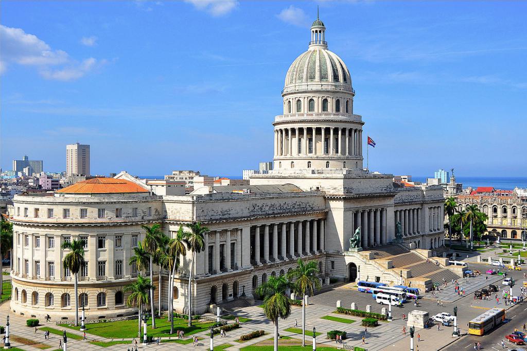 El Capitolio (The Capitol Building), Havana