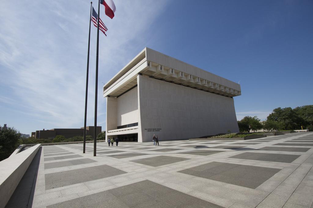 Lyndon Baines Johnson Library And Museum, Austin