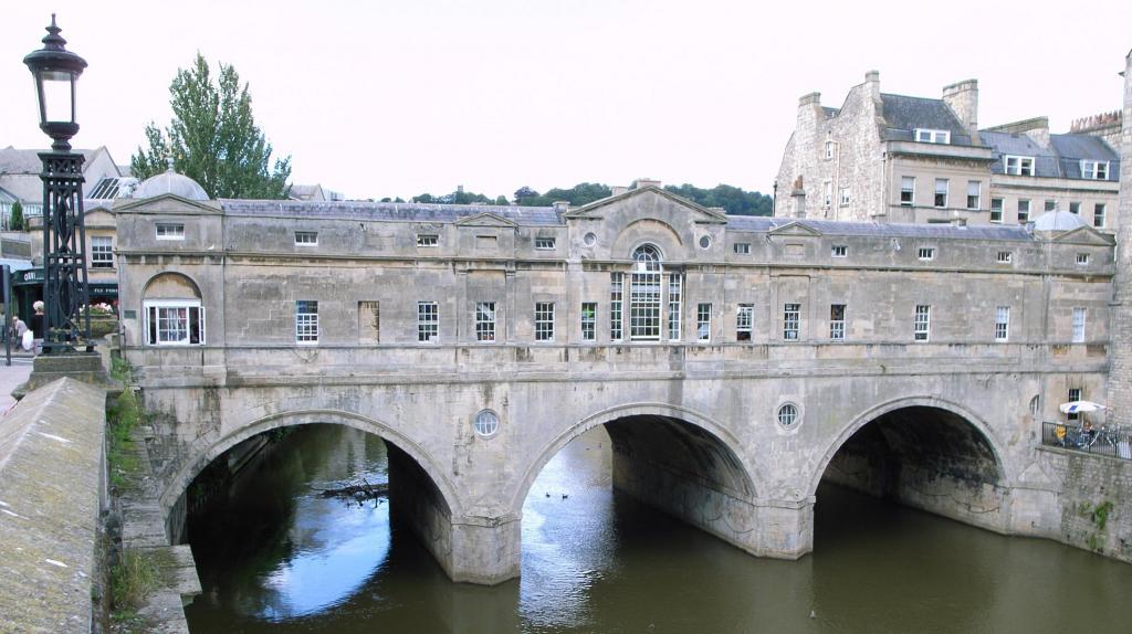 Pulteney Bridge: A Visitor's Guide To Bath