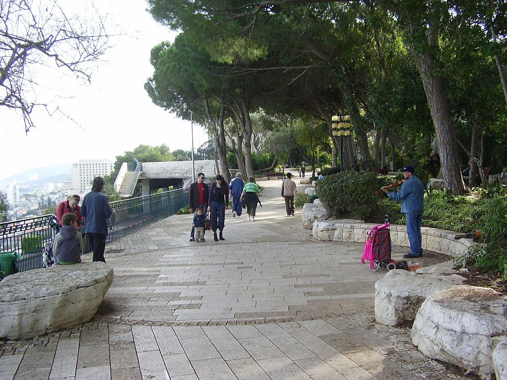 louis-promenade-haifa