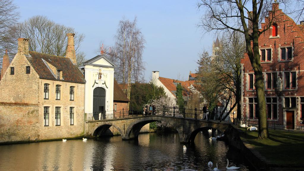 Begijnhof Beguinage Houses Brugge