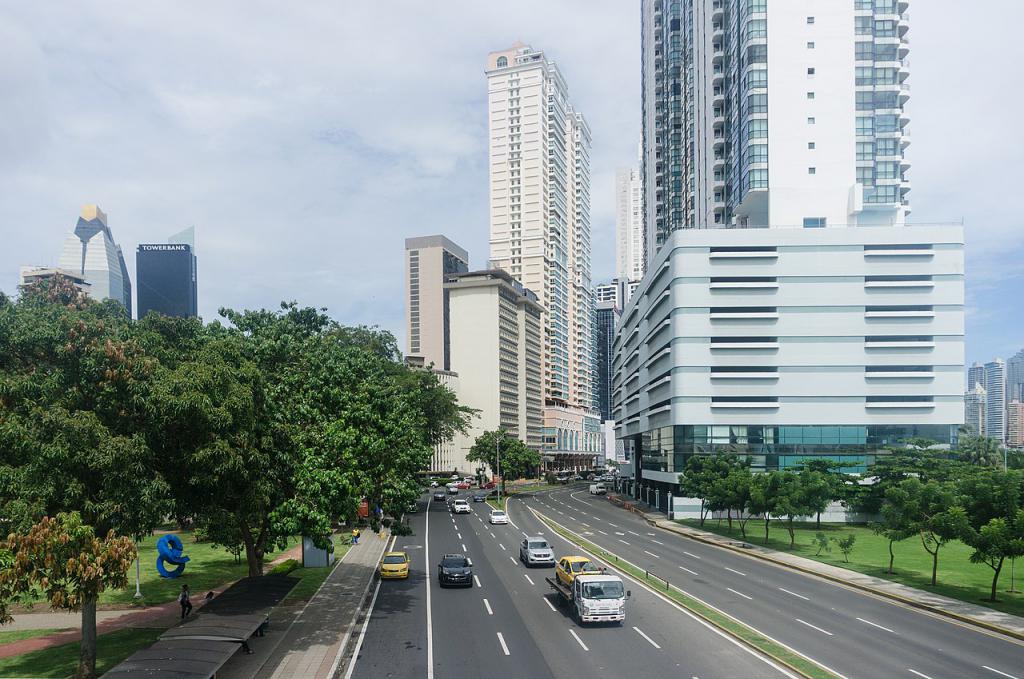 Avenida Balboa, Panama City